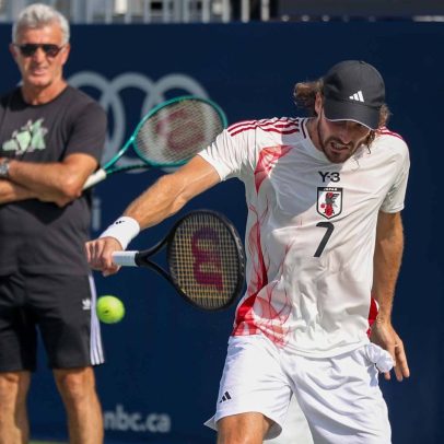 Tsitsipas fala sobre retorno do pai e novos ajustes na equipe de trabalho