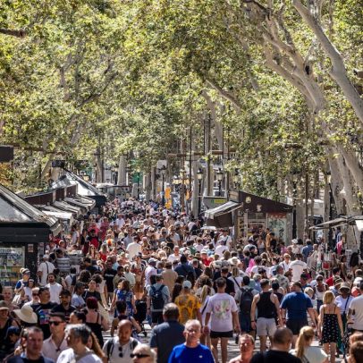 Espanha enfrenta crise habitacional com preços altos e oferta em colapso