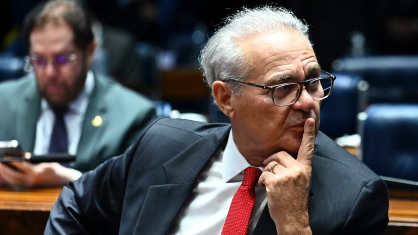Renan Calheiros no plenário do Senado (Foto: Andressa Anholete/Agência Senado)