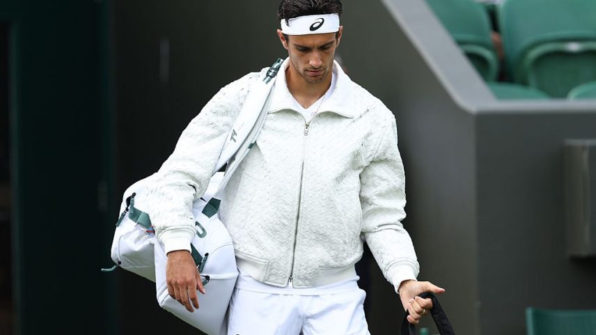 Lorenzo Musetti: perdeu o jogo mas saiu da quadra como embaixador global da Bottega Veneta (Foto: Dan Istitene/Getty Images)