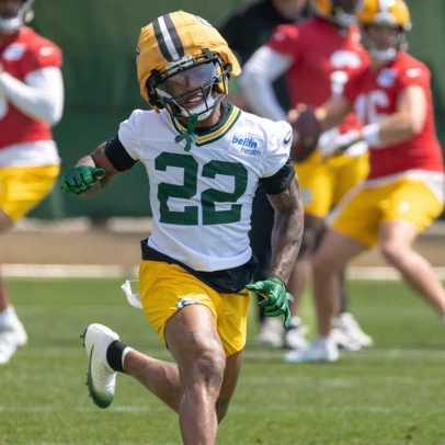 Matthew Golden se destaca como versátil para ajudar Packers na busca pelo troféu Lambeau