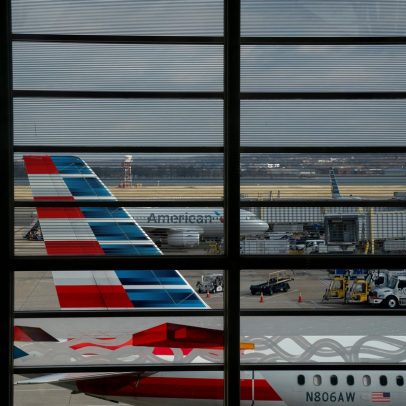 Voo da American Airlines retorna após mensagem de celular ser interpretada como ameaça