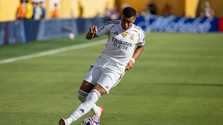 Mbappé, no jogo das quartas de final da Copa do Mundo contra o Dortmund. (Foto: Angel Colmenares/EFE)