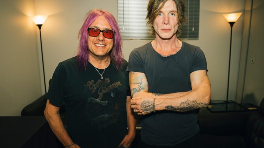 Fãs do Goo Goo Dolls podem participar de um sorteio para ganhar uma viagem para ver a banda no Red Rocks, com o dinheiro arrecadado indo para esforços de alívio das enchentes no Texas. (Foto: Reprodução)