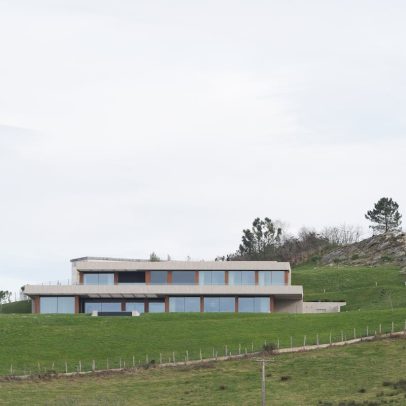 Chalet de Xabi Alonso é considerado ilegal por questões arquitetônicas e burocráticas