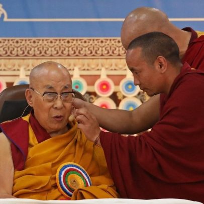 Dalai Lama inicia processo de sucessão aos 90 anos com rituais budistas especiais
