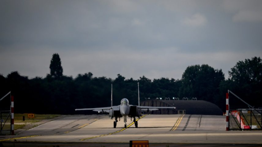 Um caça na base da RAF em Lakenheath, no Reino Unido. 22/07/2025 (Foto: Simon Galloway/Getty Images)