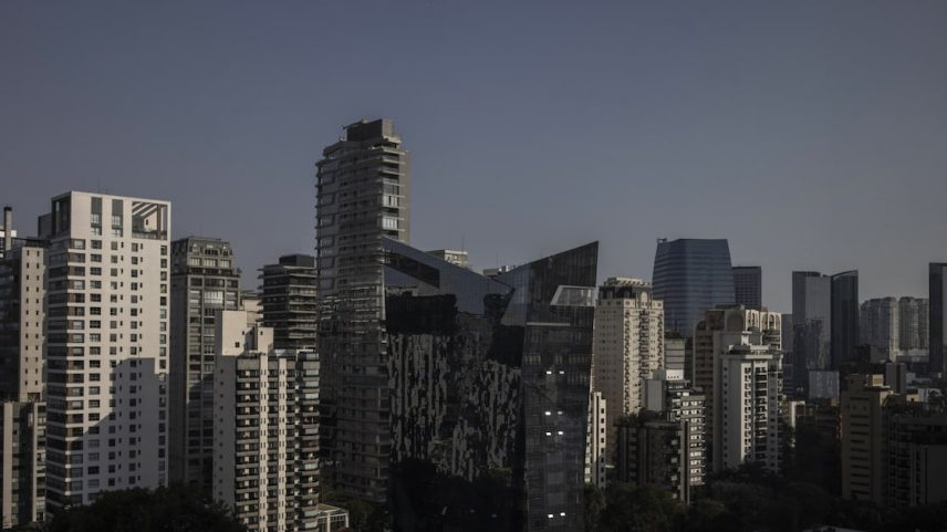 Vista da região da Faria Lima: fundos com atuação global continuam de olho em oportunidades em empresas privadas brasileiras (Foto: Bloomberg/Victor Moriyama)