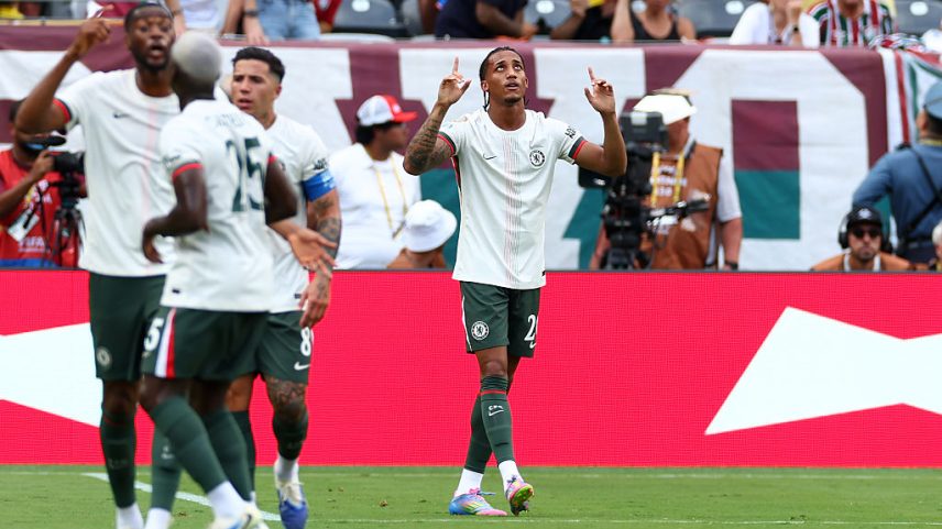 João Pedro abre o placar para o Chelsea: sem comemoração em respeito ao ex-time (Foto: Chris Brunskill/Fantasista/Getty Images)