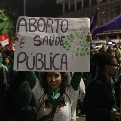 Justiça do Rio anula lei que obrigava cartazes antiaborto em hospitais