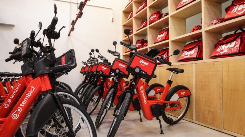 A startup Bliv passou a integrar o iFood Pedal, oferecendo 700 e-bikes para entregadores (Foto: Midori de Lucca/Reprodução)