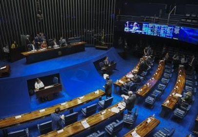 Senado aprova crédito consignado para trabalhadores da CLT e de aplicativos