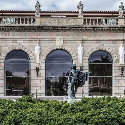 Doadores retiram apoio financeiro de museu universitário na Flórida após polêmica