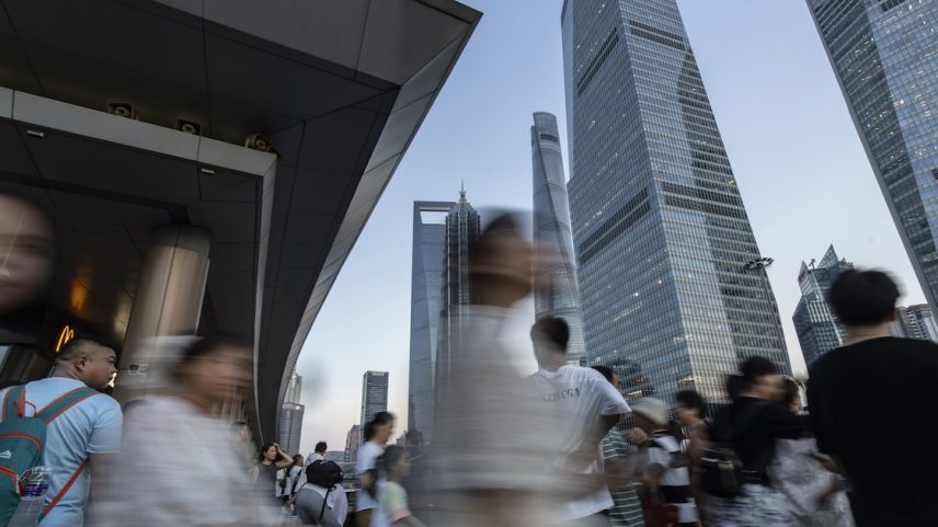 Investidores operam com cautela nesta quarta, após o presidente americano ter ameaçado impor novas tarifas (Foto: Qilai Shen/Bloomberg)