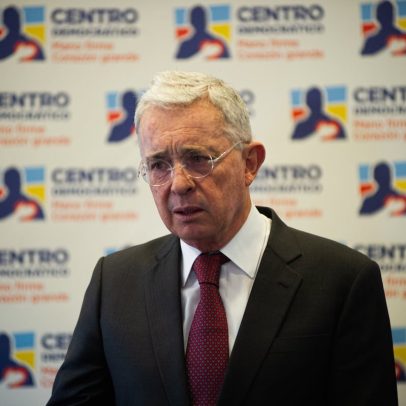 Centro Democrático busca alternativas após condenação de seu líder máximo