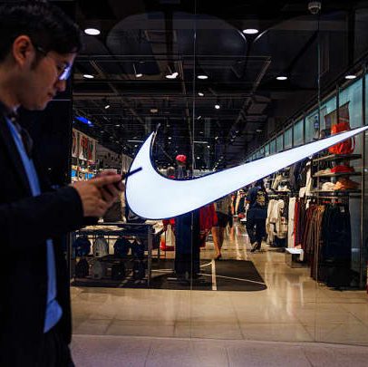 JPMorgan eleva recomendação da Nike, prevendo recuperação a longo prazo