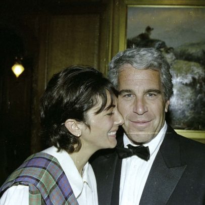 Departamento de Justiça afirma que 'lista de clientes' de Epstein não existe