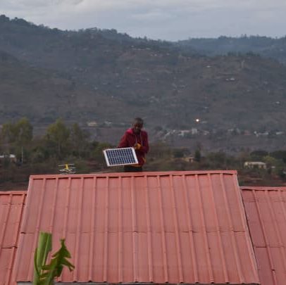 Investidores privados financiam maior projeto solar para eletrificar o Quênia