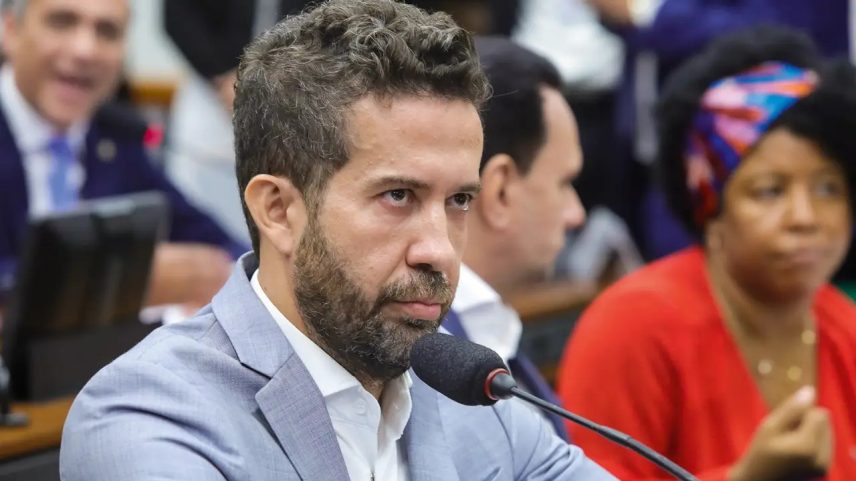André Janones fez acordo no STF em processo sobre rachadinha em seu gabinete (Foto: Acervo/VEJA)