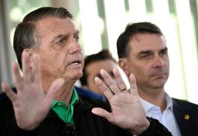 Moraes reafirma que Bolsonaro pode conceder entrevistas livremente