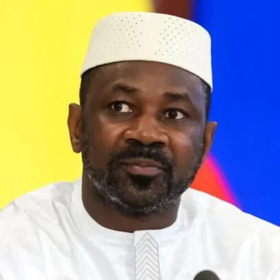Líder do golpe em Mali assume mandato de cinco anos no poder