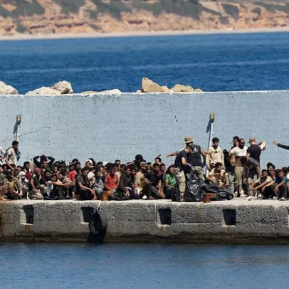 Grécia suspende pedidos de asilo para migrantes da África do Norte