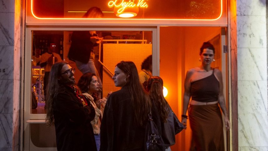 Deja Vu abriu neste mês, com vinhos naturais de garrafa e de bica — Foto: Alexandre Cassiano