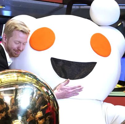 Ações do Reddit disparam mais de 10% após resultados positivos do segundo trimestre