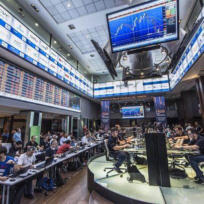 Ibovespa dispara e alcança 141 mil pontos, estabelecendo nova máxima histórica