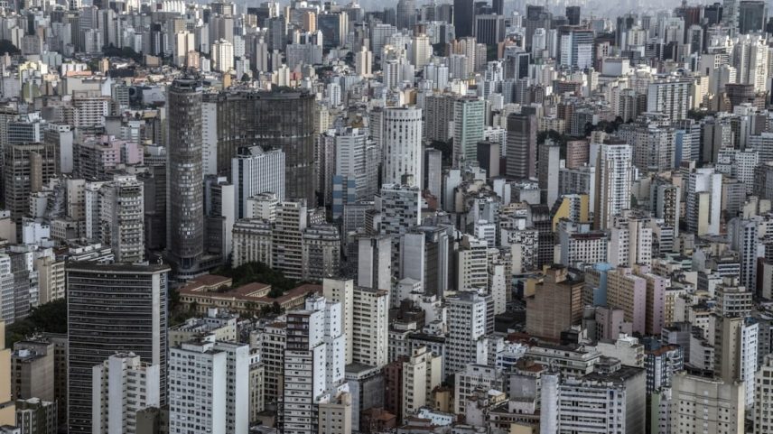 De olho nas tarifas a serem implementadas pelos Estados Unidos, a América Latina mostrou uma capacidade de absorção melhor do que a prevista (Foto: Bloomberg/Paulo Fridman)