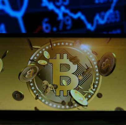 Bitcoin atinge novo recorde histórico e supera US$ 118 mil com investimentos em ETFs
