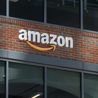 Amazon adquire empresa de IA Bee, criadora de dispositivo auditivo vestível