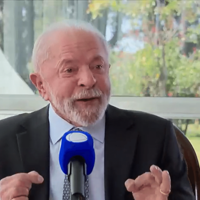 Lula critica Tarcísio por tarifas e menciona 'boné do Trump' em declaração contundente