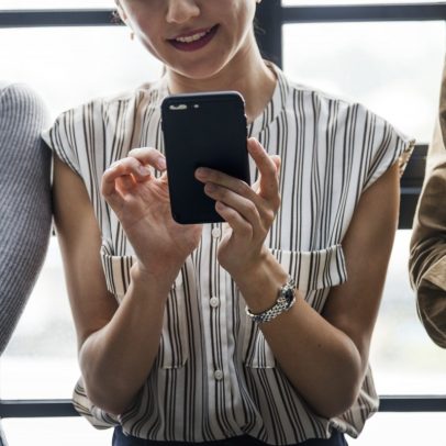 Busca por celular de aluguel aumenta 150% em todo o Brasil