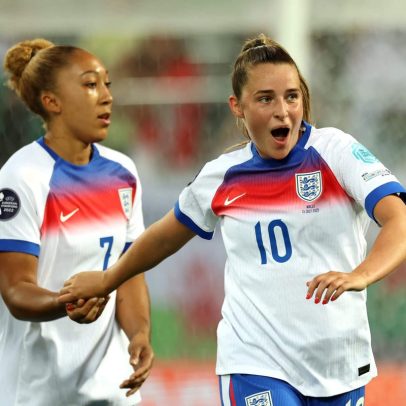Lionesses goleiam País de Gales e avançam para as oitavas de final da competição