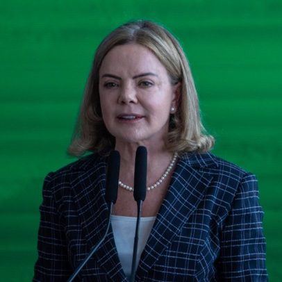 Gleisi busca diálogo no Congresso enquanto aliados defendem tensão política