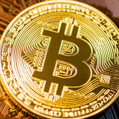 Estratégia de investimento em criptomoedas promete multiplicar capital em até 20 vezes