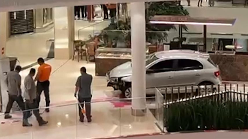 Shopping informou que a situação causou apenas danos materiais (Foto: Redes sociais)