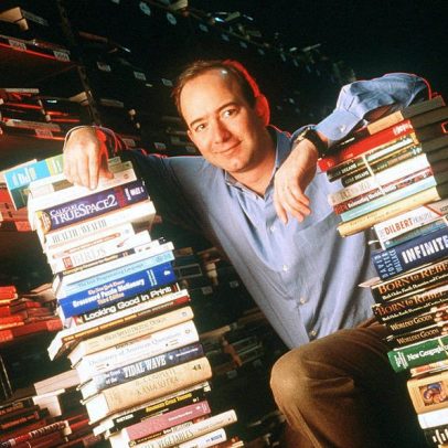 Amazon transforma-se de livraria online em império global de R$ 12,4 trilhões
