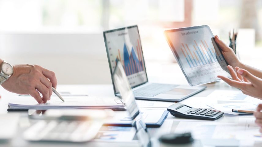 Softplan oferece softwares para as áreas de construção, processos jurídicos e gestão pública (Foto: Nathaphaty/Adobe Stock)
