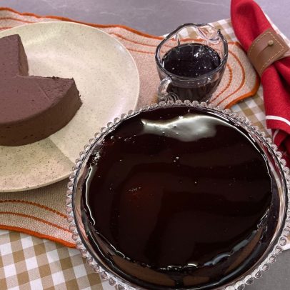Torta mousse de chocolate com couve-flor surpreende pelo sabor inusitado