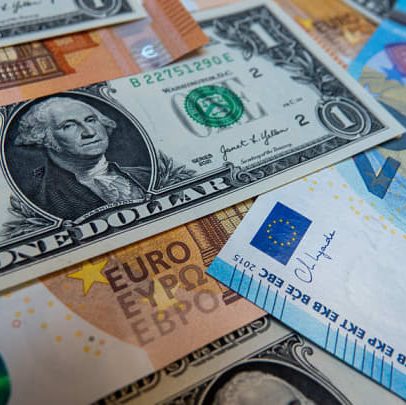 Euro dispara e políticas de Trump podem impulsionar ainda mais sua alta