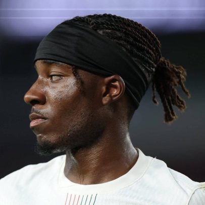 Arsenal busca acordo com Chelsea para contratar Noni Madueke em transferência polêmica