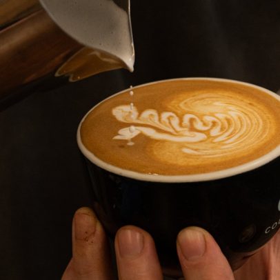 Café e moda se encontram em novas tendências para apreciar e experimentar