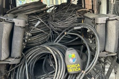 Polícia do Sergipe recupera cabos de energia e telefonia furtados. (Foto: Divulgaão/SSP-SE)