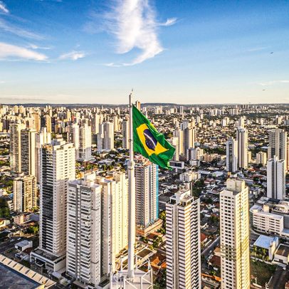 Brasil enfrenta juros altos e inflação persistente, dificultando investimentos em 2025