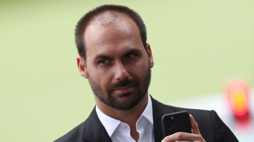 Filho do ex-presidente defendeu taxação de produtos nacionais sob o pretexto de permitir que seu pai participe das eleições de 2026. (Foto: Gabriela Biló/Estadão)