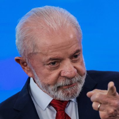 Lula critica Bolsonaro e sugere que ele deveria ser preso