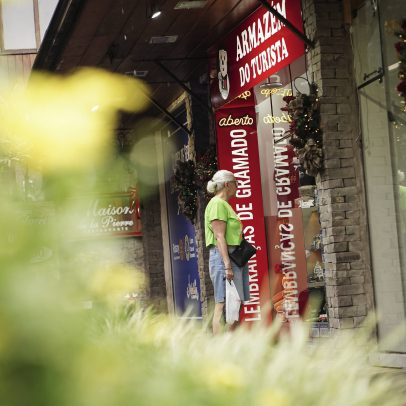 Gramado renova turismo de inverno um ano após tragédia no Rio Grande do Sul