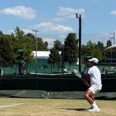 Guto derrota finalista de Roland Garros e avança para a semifinal em Roehampton